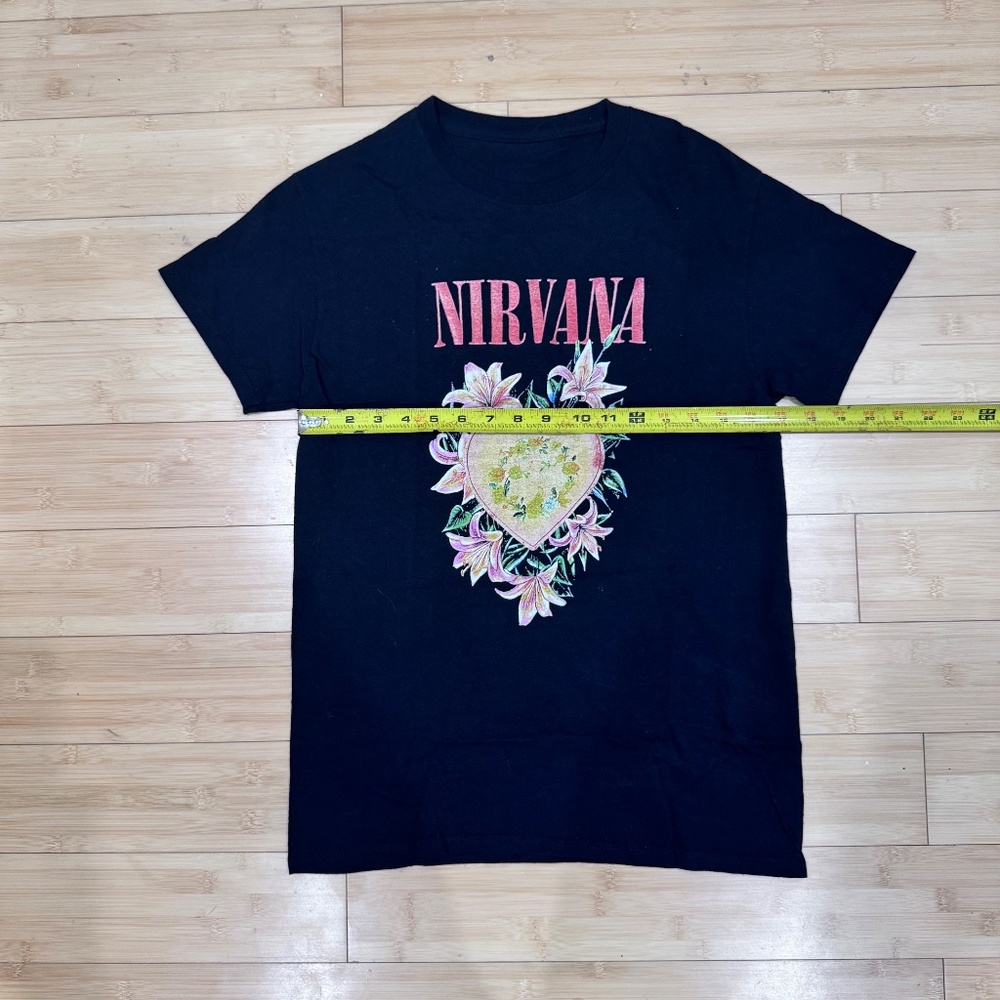 NIRVANA t shirt - Picture 3 of 5